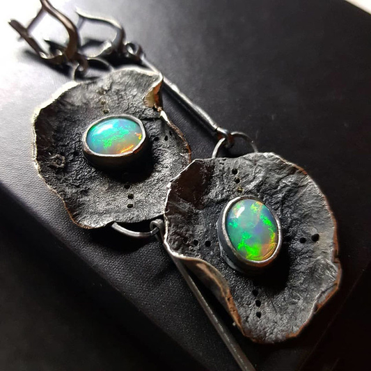 Boho-Ohrringe mit grünem Opal in Silber