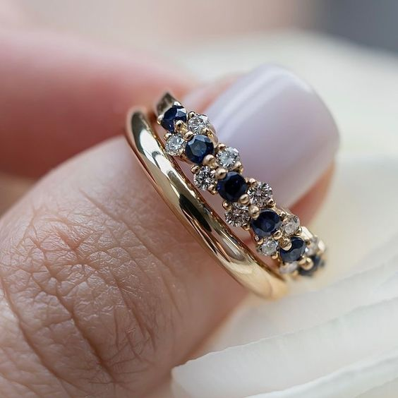 Vintage Eleganter Blauer Zirkonia Gold Ring