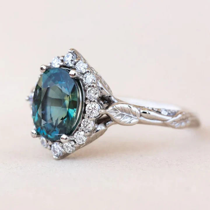 Brillantblauer Vintage-Ring